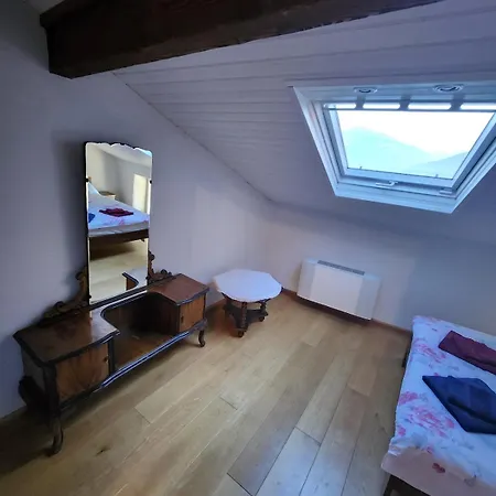Townhouse - Lakefront Holiday home