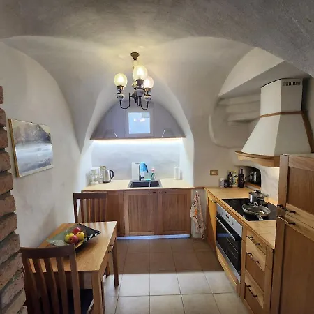 Townhouse - Lakefront Nobiallo